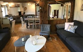 Ferme De Chenezeau - 15 Personnes , 7 Chambres